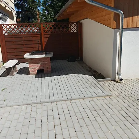 Napsugar Nyaralo 度假居 Fonyód