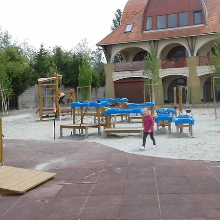 Napsugar Nyaralo 度假居